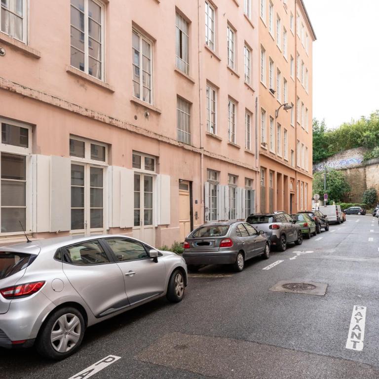 Le Petit Chartreux - Cocon sous les toits - Appartement - 18