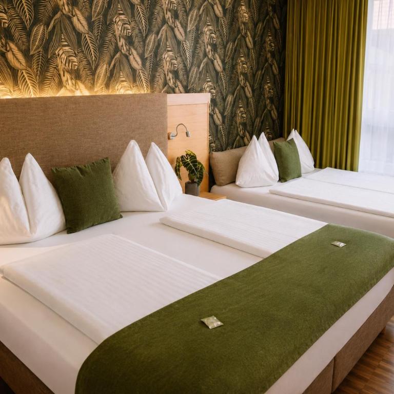 Hotel Auszeit St Lambrecht - Chambre Familiale avec Balcon - 1
