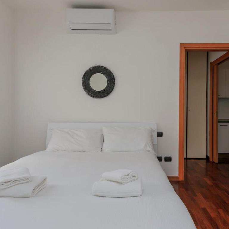 Xenia Milano - 2 rooms apt in Via Santander 20 - Appartamento con 1 Camera da Letto - 2