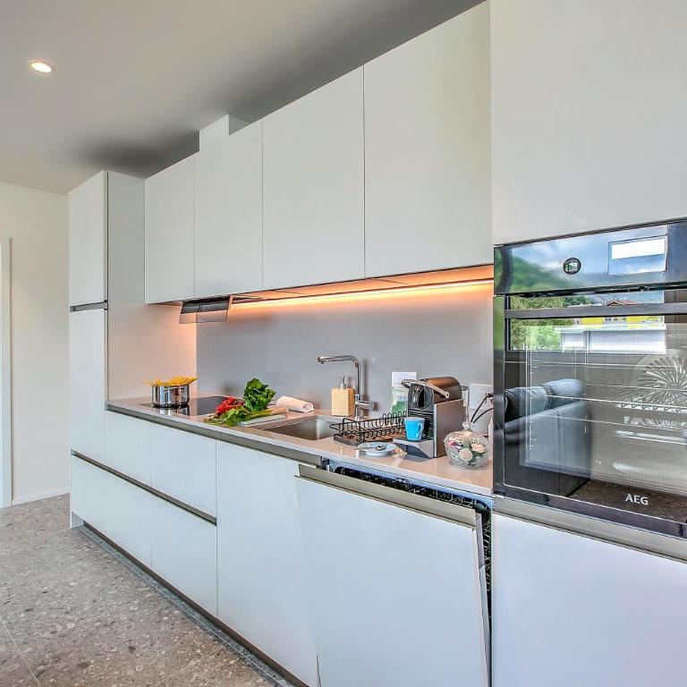 Urban Maggiolina Sunset with Terrace & Mountain Views - Happy Rentals - Appartamento con Balcone - 11