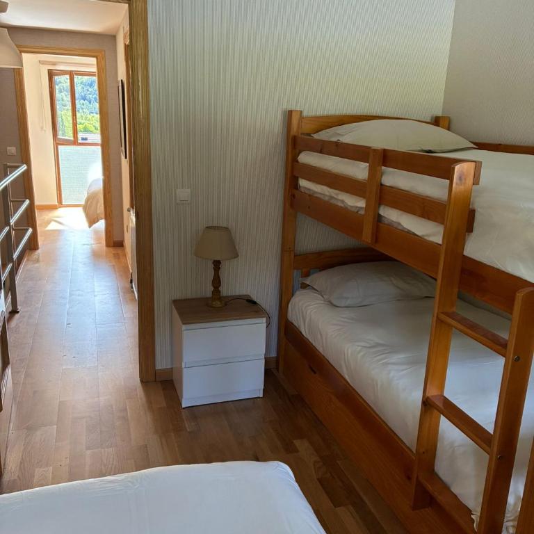 Dúplex con jardín en Pirineos, totalmente equipado - Apartment mit 2 Schlafzimmern - 20