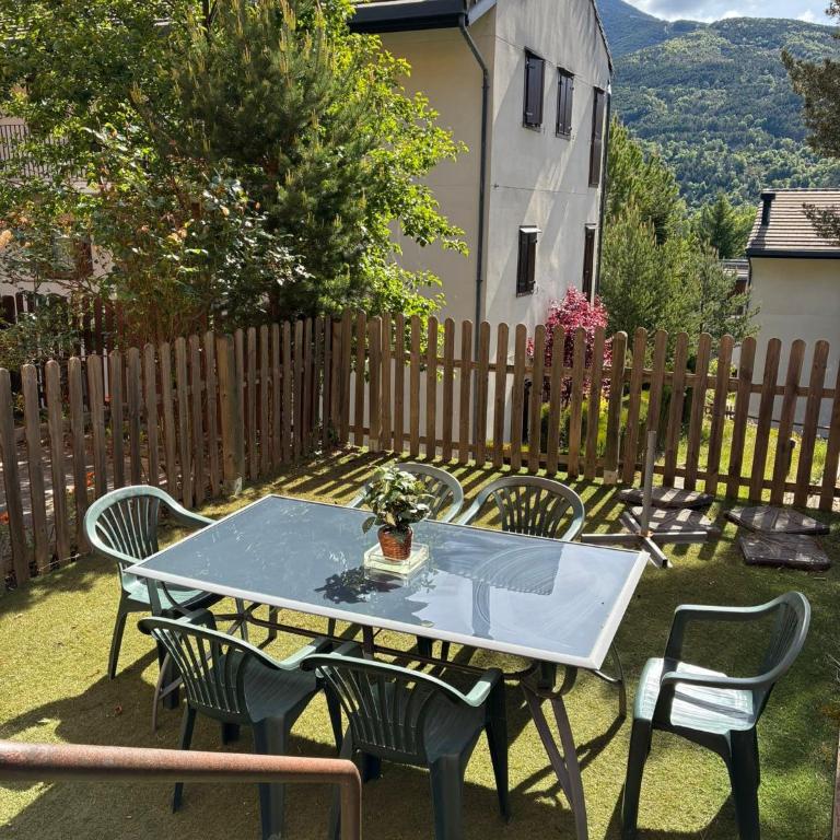 Dúplex con jardín en Pirineos, totalmente equipado - Apartment mit 2 Schlafzimmern - 8