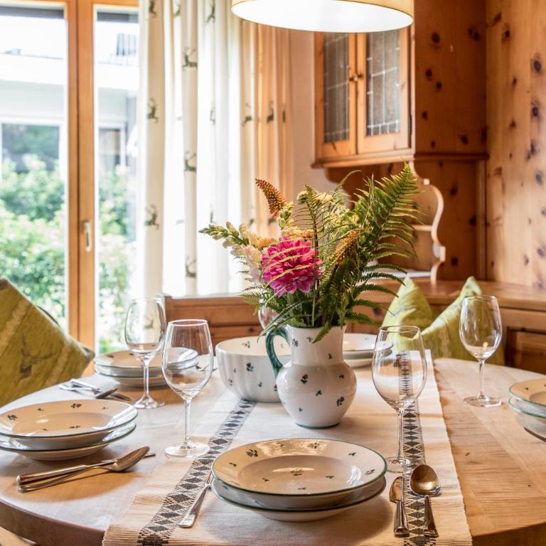 ZUM MARTIN SEPP Appartements im Martinshof - Three-Bedroom Deluxe Apartment - 3