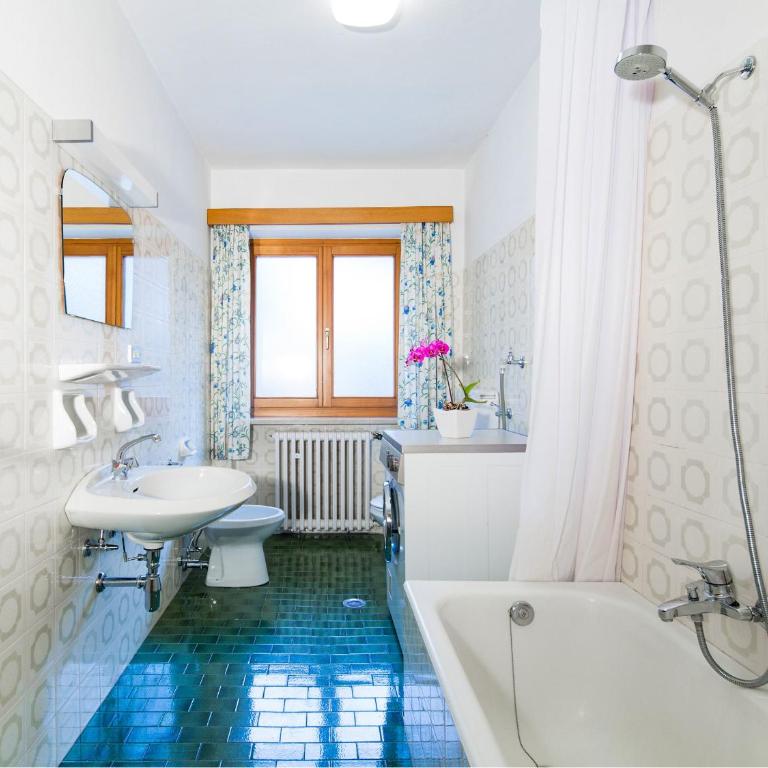 Große Gartenwohnung Haus Forelle - Appartamento con 1 Camera da Letto e Vista Giardino - 9