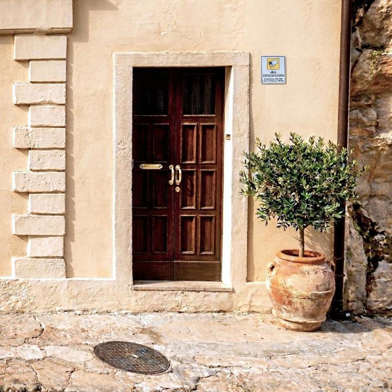 Casa Roca - Elegante e ampio appartamento a due passi dal centro, FREE PARKING - Appartamento con 1 Camera da Letto - 3