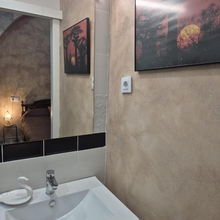 Madrid Rio Urban Loft - One-Bedroom Apartment - 4