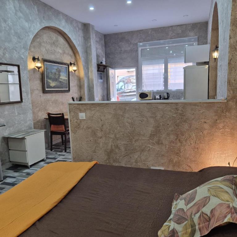 Madrid Rio Urban Loft - One-Bedroom Apartment - 8