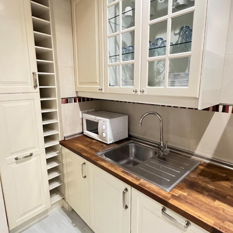 El Encanto de Santa Isabel - One-Bedroom Apartment - 2