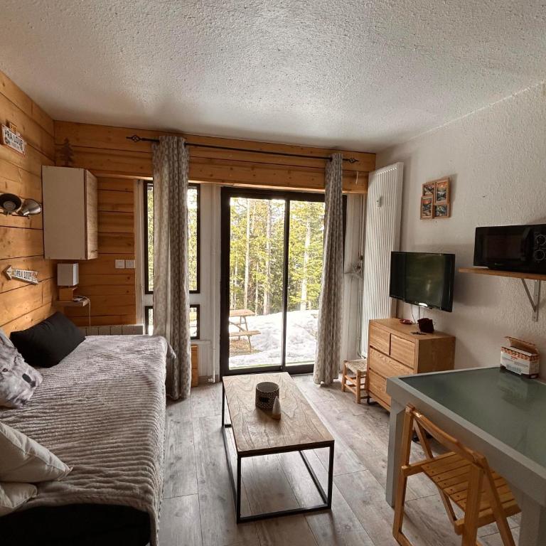 Studio rez de jardin Praloup - Appartement 1 Chambre - 1