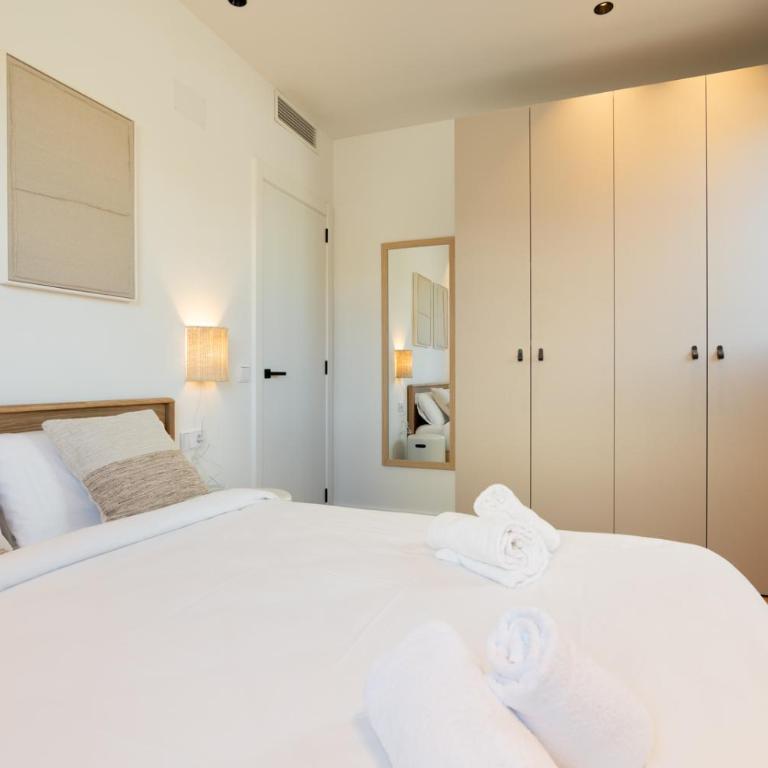 Can Milà Apartments Sitges - Apartamento de 2 dormitorios con vistas a la piscina - 4
