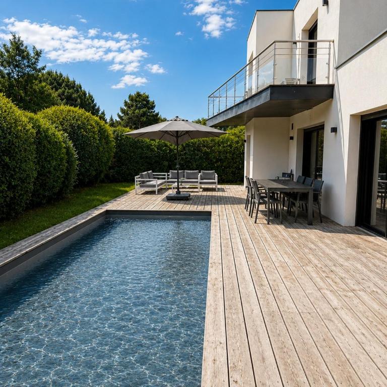 Villa Azura - Pool - Contemporary - Parking - Villa - 12