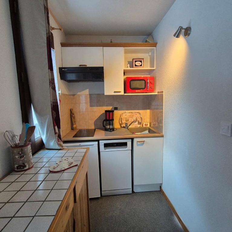 Appartement 4 personnes centre de la station Feclaz - acces piscine été - Appartamento - 18