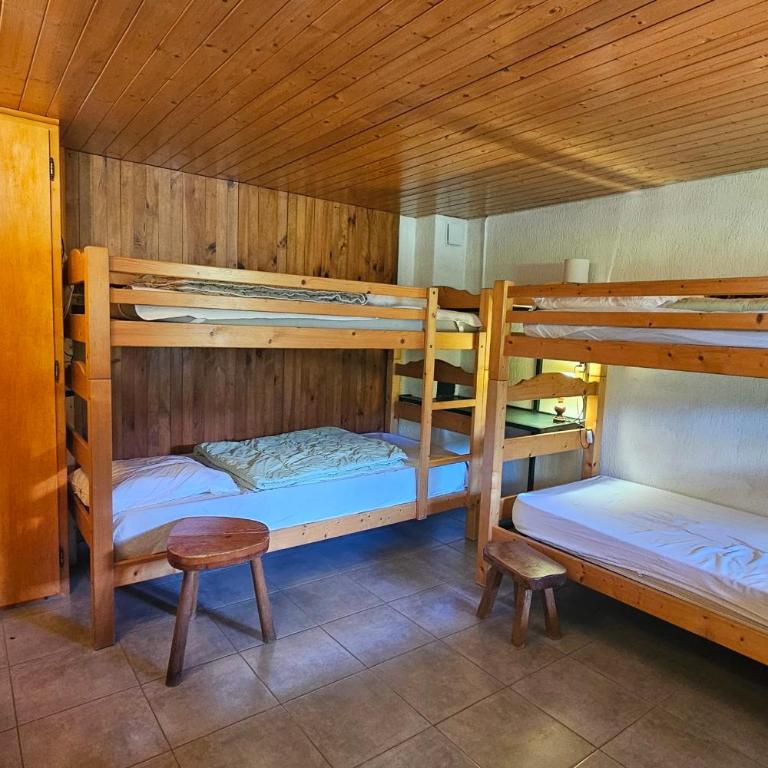 Bright chalet mountain view & ski access - Chalet - 11