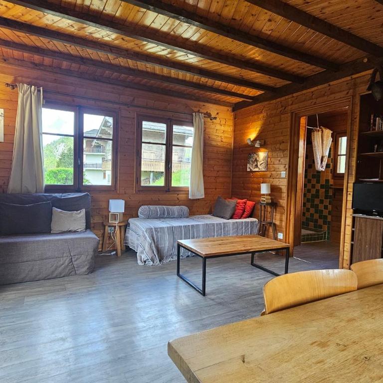 Bright chalet mountain view & ski access - Chalet - 9