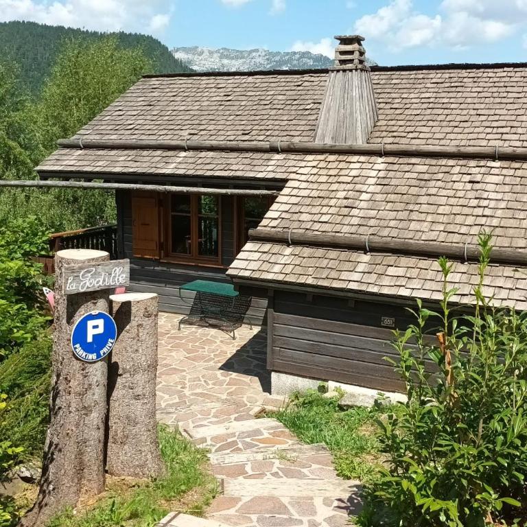 Bright chalet mountain view & ski access - Chalet - 19
