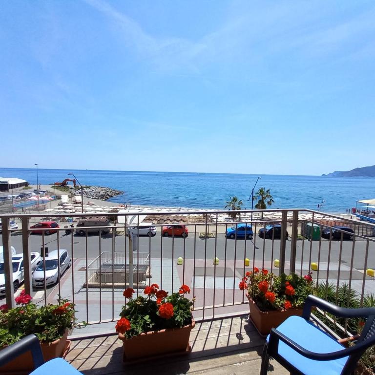 Tramonto sul Mare - Sea Suite - Appartamento con 2 Camere da Letto - 2
