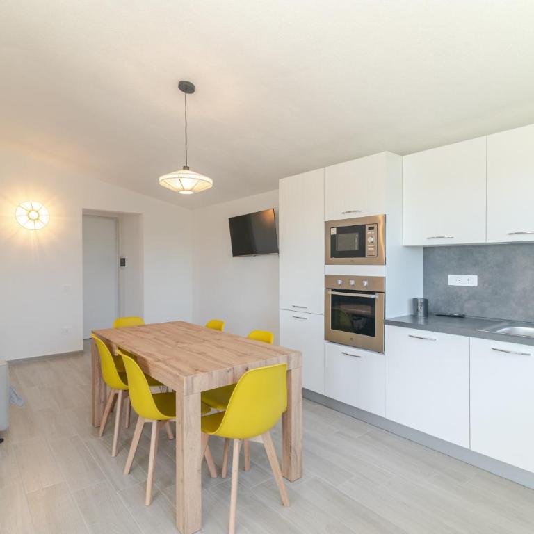 Appartamento Cala- Seaview terrace - Appartamento Deluxe con 2 Camere da Letto e Vista Oceano - 4