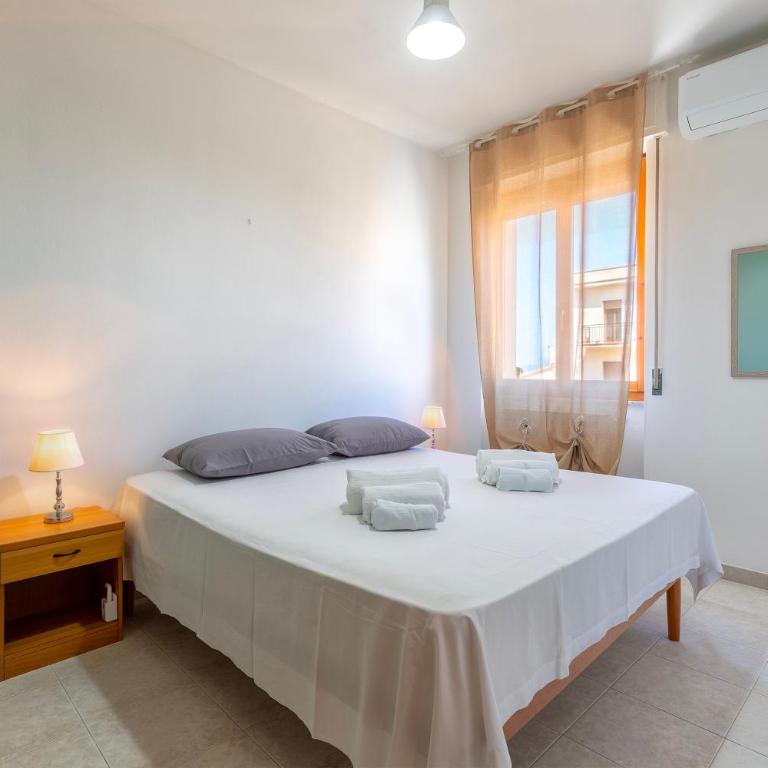 Casa Vacanza Antonio- Alghero - Two-Bedroom Deluxe Apartment with Balcony - 7