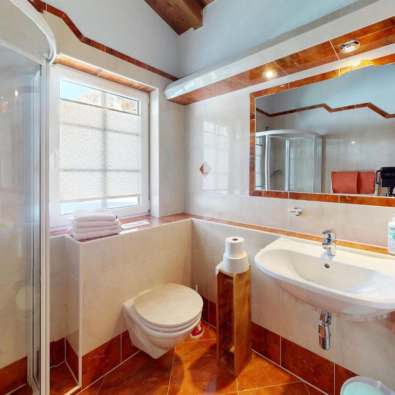 Gipfelblick Appartements - Apartment mit 2 Schlafzimmern und Bergblick - 9