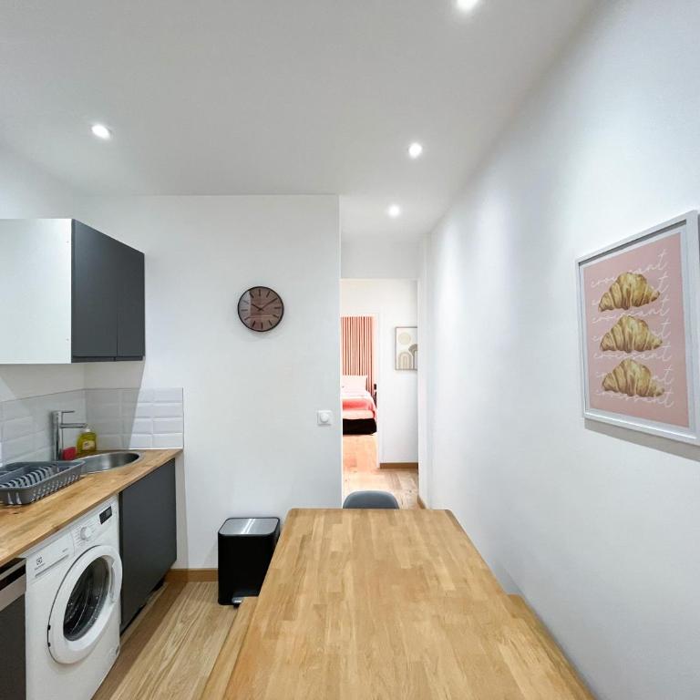 UrbanFlat 198 - Maison de Ville Unique Quartier Bastille - Appartement - 18