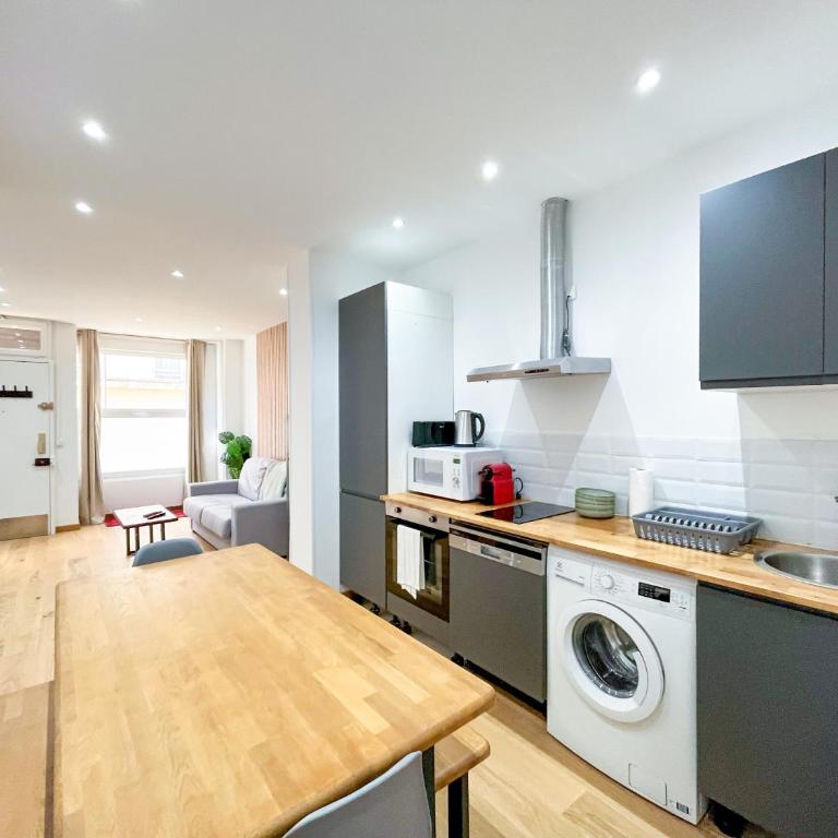 UrbanFlat 198 - Maison de Ville Unique Quartier Bastille - Appartement - 11