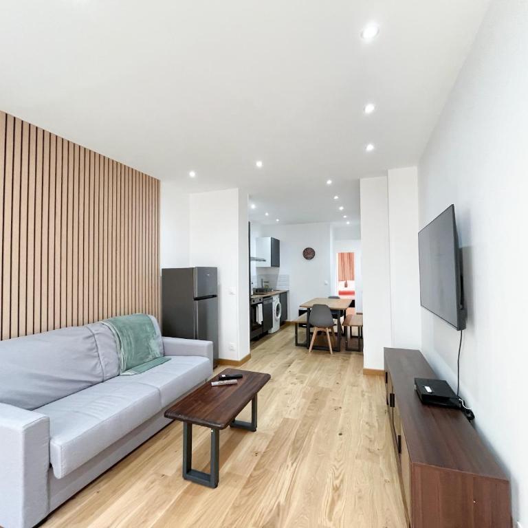 UrbanFlat 198 - Maison de Ville Unique Quartier Bastille - Appartement - 4
