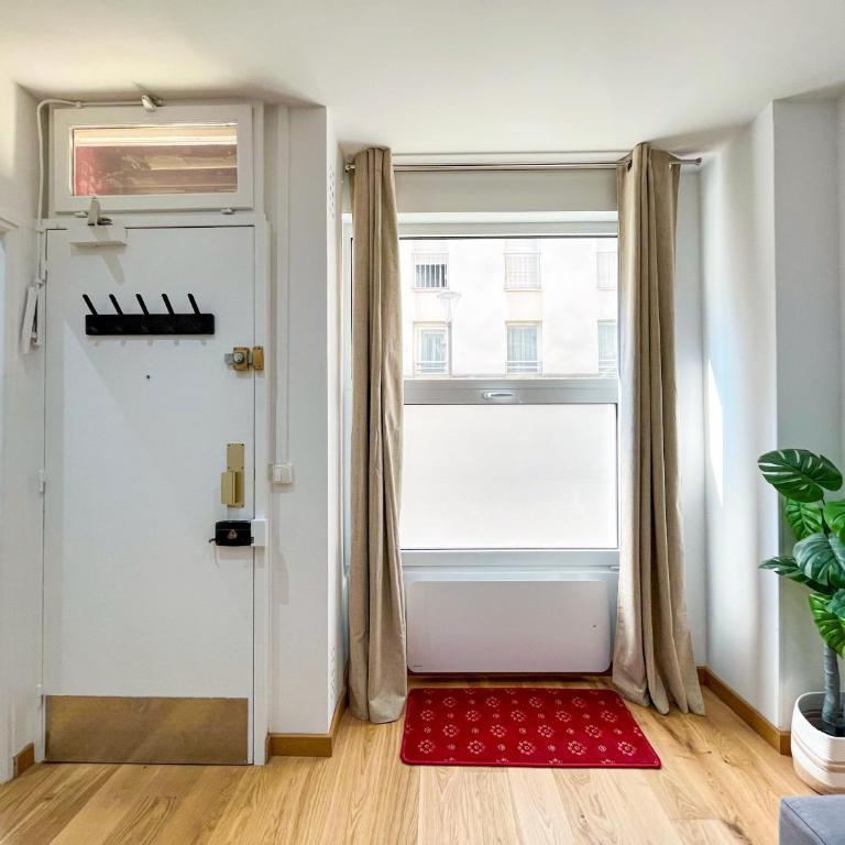 UrbanFlat 198 - Maison de Ville Unique Quartier Bastille - Appartement - 19
