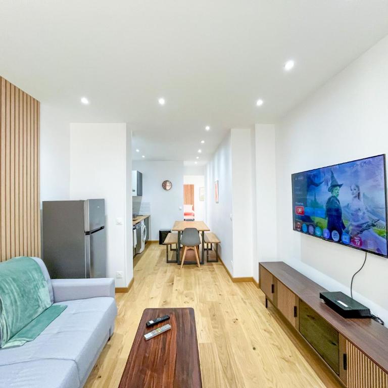 UrbanFlat 198 - Maison de Ville Unique Quartier Bastille - Appartement - 8