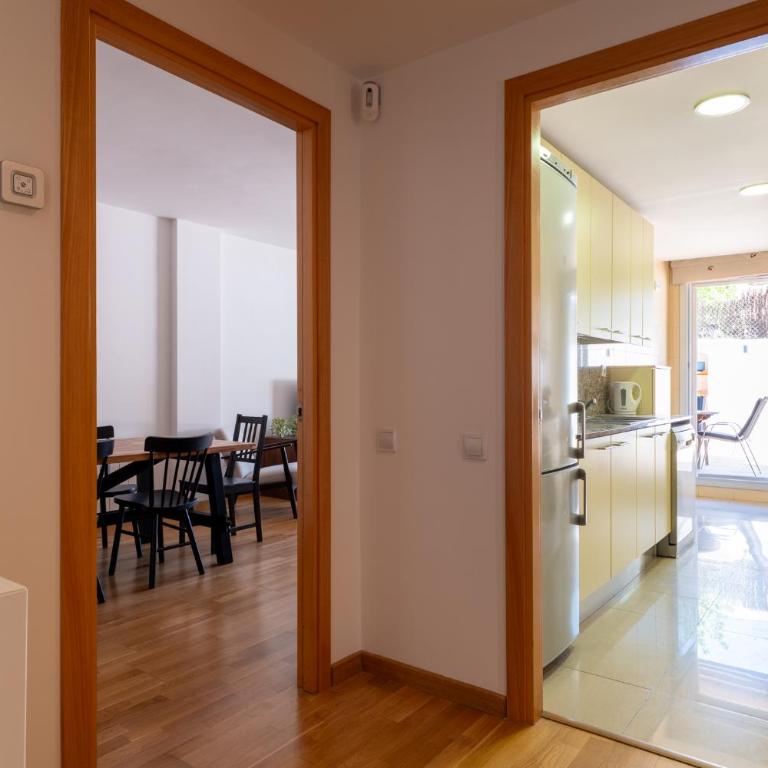 4-Bedroom Apartment with Private Garden in Tossa de Mar - Apartamento con 4 dormitorios - 16