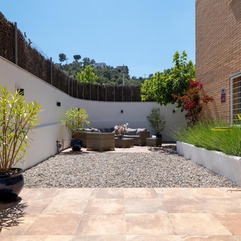 4-Bedroom Apartment with Private Garden in Tossa de Mar - Apartamento con 4 dormitorios - 1
