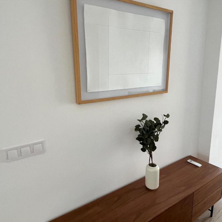 Apartamento La Calma en Primera Línea de Playa - Three-Bedroom Apartment - 12