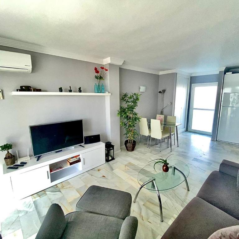 VIME II Marbella East SWIMMING POOL, GYM & SPA - EaW Homes - Two-Bedroom Townhouse - 25