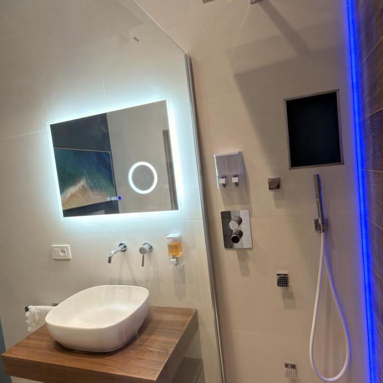 Alloggio Marino by LocazioniOK - Camera Familiare con Bagno Privato - 4