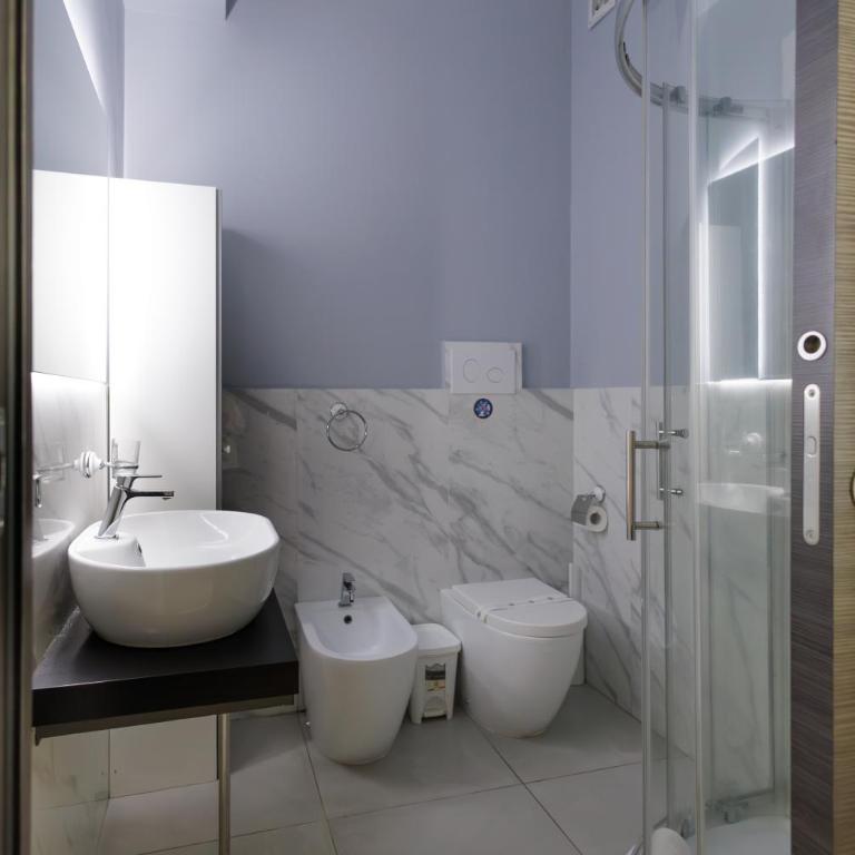 La Palazzata Urban Suites - Camera Matrimoniale con Bagno Privato - 4