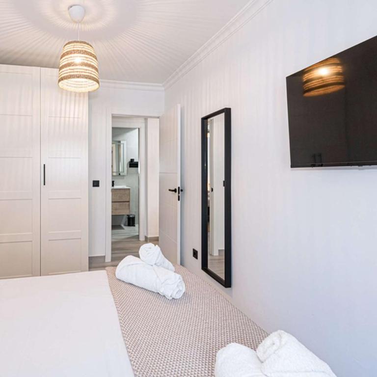 Centro Life 3A Casasol - Nerja Town Centre, 300m from Balcon de Europa - Two-Bedroom Apartment with Balcony - 12