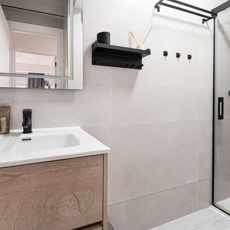 Centro Life 3A Casasol - Nerja Town Centre, 300m from Balcon de Europa - Two-Bedroom Apartment with Balcony - 15