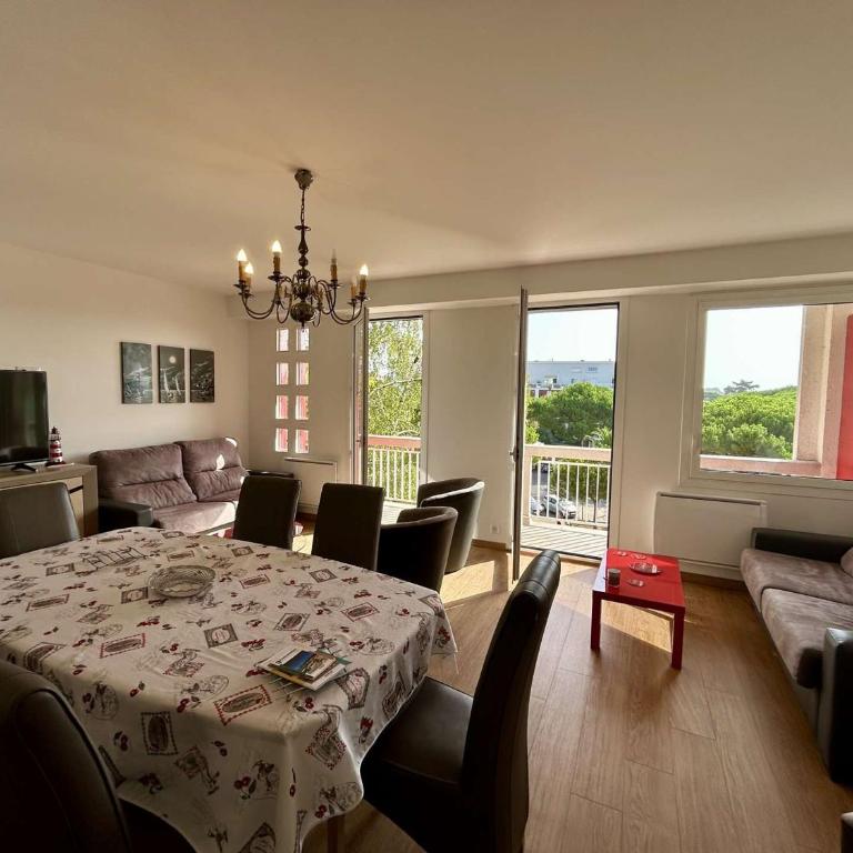 Appartement familial en hyper centre de Royan, 6/8 pers, ascenseur - FR-1-494-180 - Apartment - 3