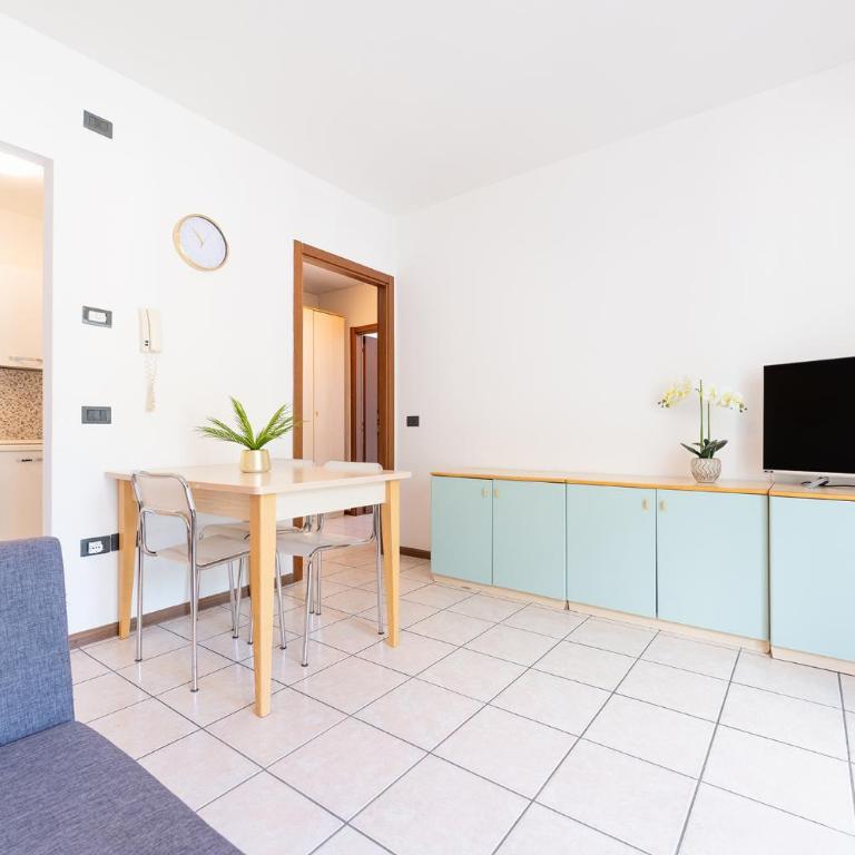 La Finestra Su Mori By Immobilux - Apartamento - 5