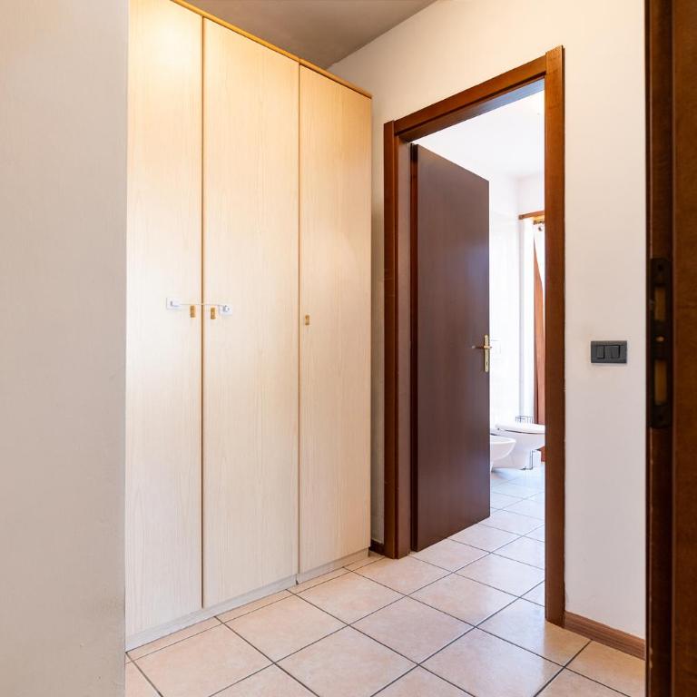 La Finestra Su Mori By Immobilux - Apartamento - 18