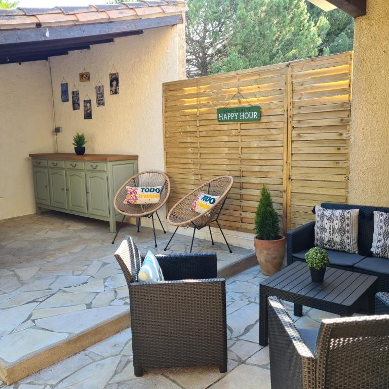 Maison familiale au calme avec parking, jardin et à 3 min de la Cité - Ferienhaus mit 3 Schlafzimmern - 2