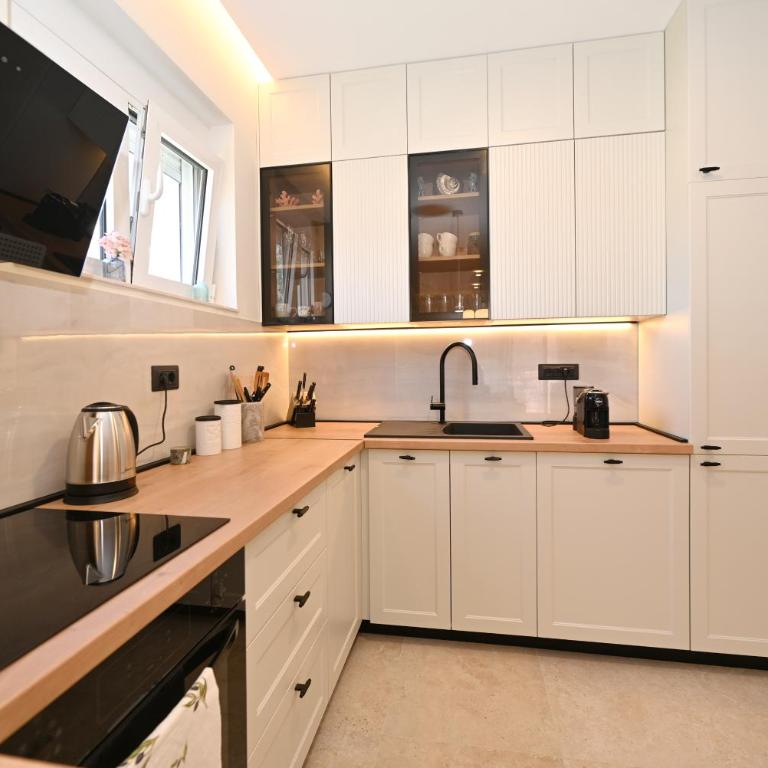 Apartment Noel two bedroom&parking in Kotor - Two-Bedroom Apartment - 60