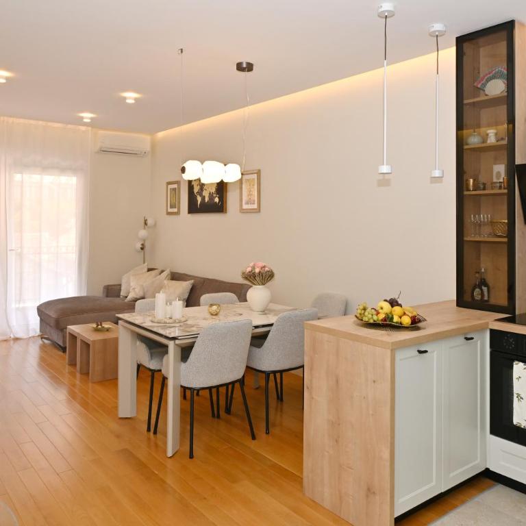 Apartment Noel two bedroom&parking in Kotor - Two-Bedroom Apartment - 65
