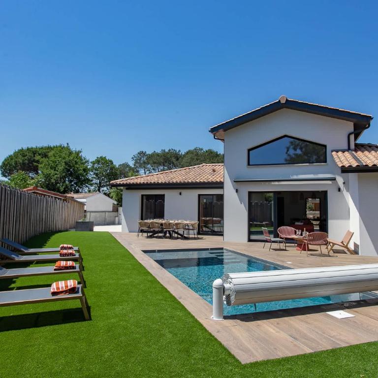 Villa La Parenthese avec piscine chauffee et climatisation - Villa - 12