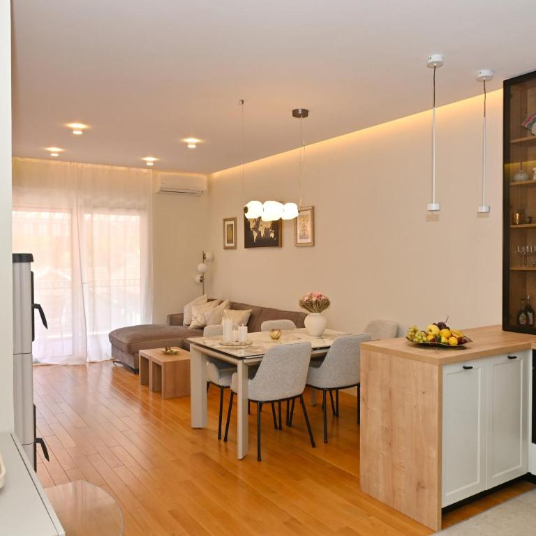 Apartment Noel two bedroom&parking in Kotor - Two-Bedroom Apartment - 72