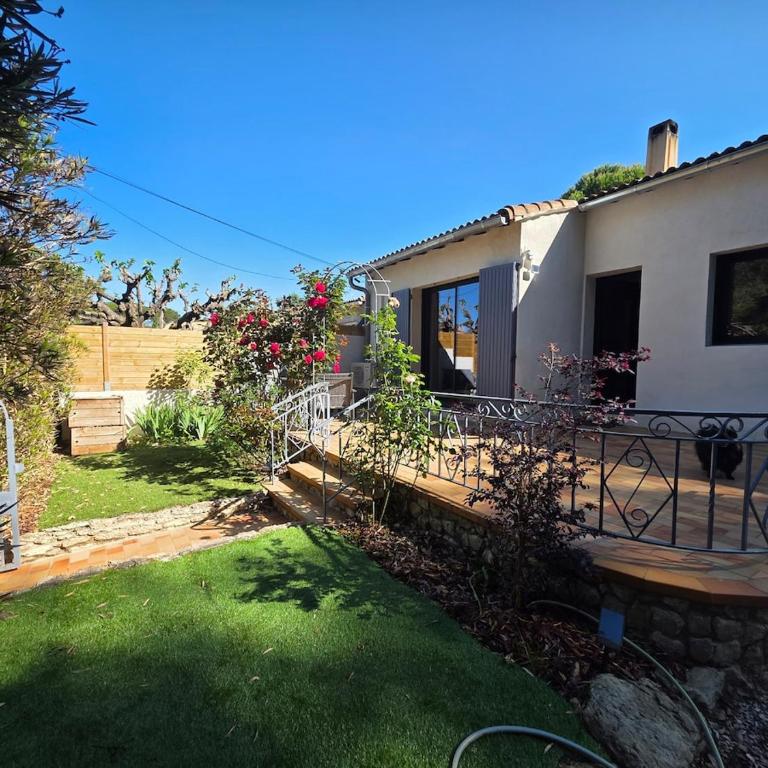 Maison familiale, piscine, clim, quartier calme - Villa - 29