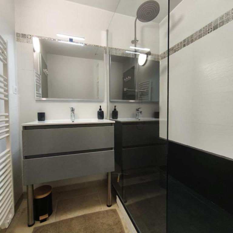 Maison familiale, piscine, clim, quartier calme - Villa - 36