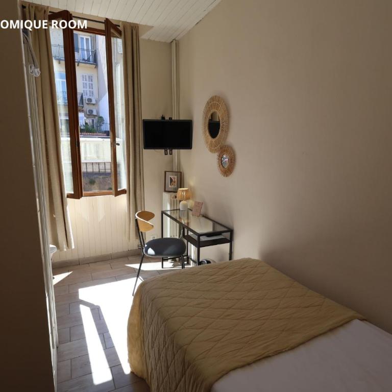 Boutique Hôtel Azur - Budget Single Room - 7