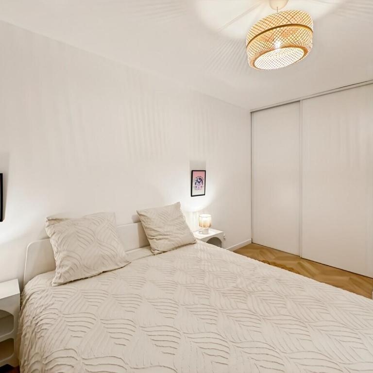 Appartement Pour 4 Personnes Disneyland - Sunny Side - Two-Bedroom Apartment - 10