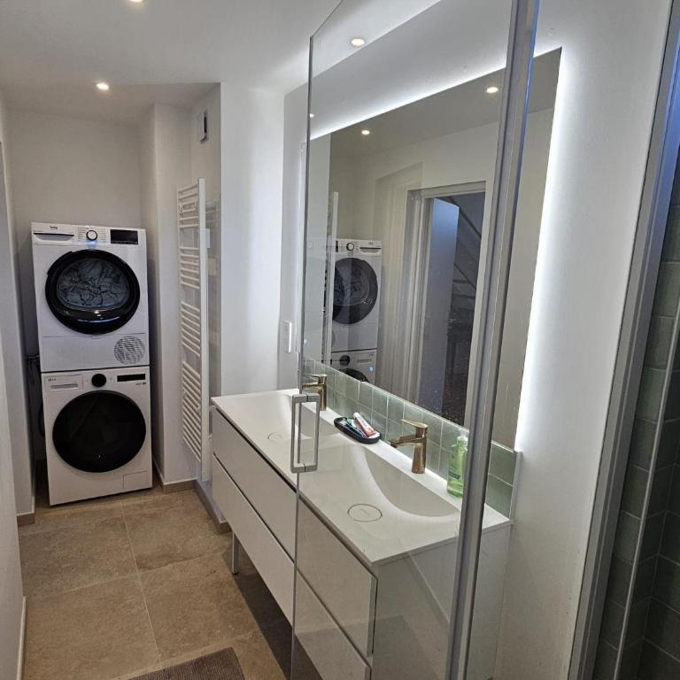Renovated duplex, balcony, parking, 200m Lac d'Annecy - Apartamento de 4 dormitorios con balcón - 20