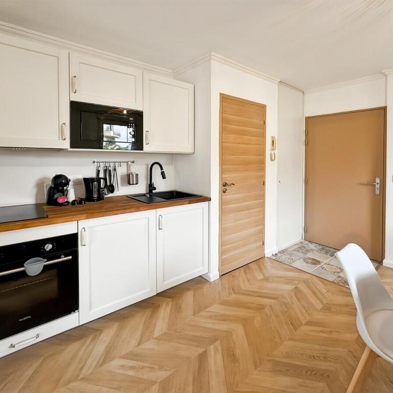 Appartement Pour 4 Personnes Disneyland - Sunny Side - Two-Bedroom Apartment - 25